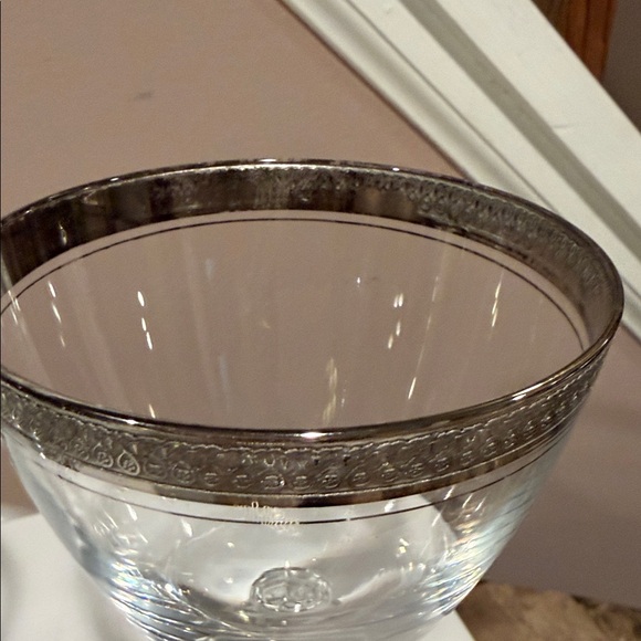 Reynolds “Royal Baroness” Platinum Lead Crystal Water/Wine Goblet, Set/4 (Set 2) - Picture 13 of 16